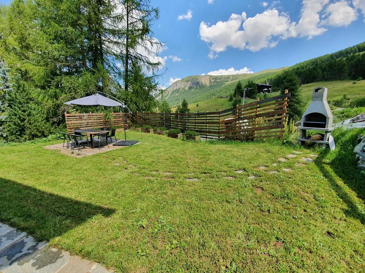 Nix & Nivis Chalet Livigno Italia